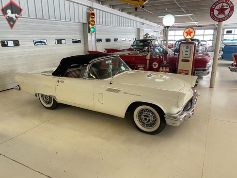 Ford Thunderbird 1957