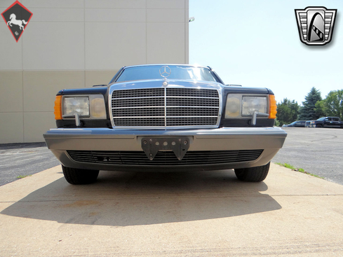 Mercedes-Benz 300SE/SEL w126 1990