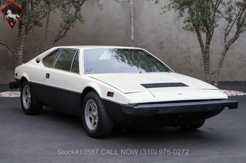 Ferrari 308 GT4 Dino 1975