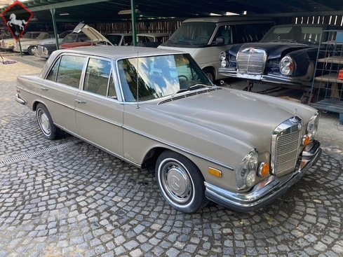 Mercedes-Benz 300SEL w109 1972