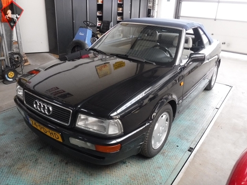 Audi R8 1995