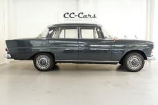Mercedes-Benz 190 w110 Fintail 1964