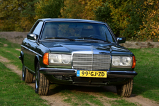 Mercedes-Benz 230 w123 1982