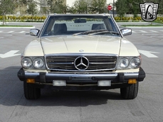 Mercedes-Benz 380SL w107 1984
