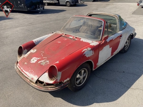 Porsche 911 Early LWB 1971