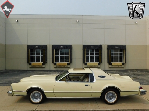 Lincoln Continental Mark IV 1976