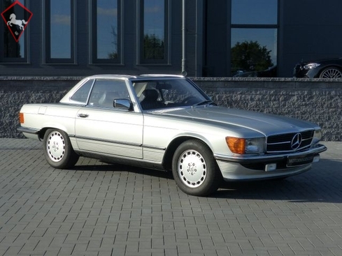 Mercedes-Benz 300SL w107 1986