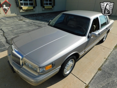 Lincoln Town Car 1995