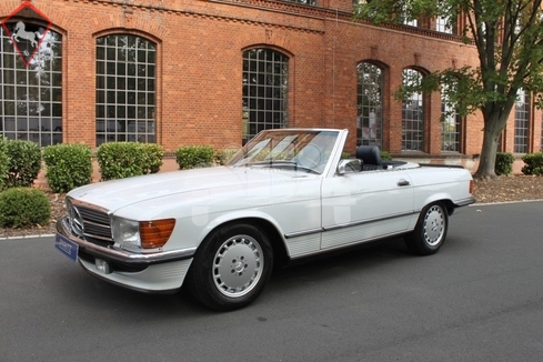 Mercedes-Benz 300SL w107 1988