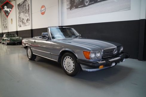 Mercedes-Benz 560SL w107 1989