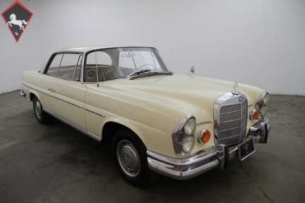 Mercedes-Benz 220SE Coupé w111 1961