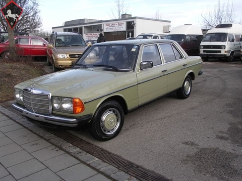 Mercedes-Benz 240 w123 1983