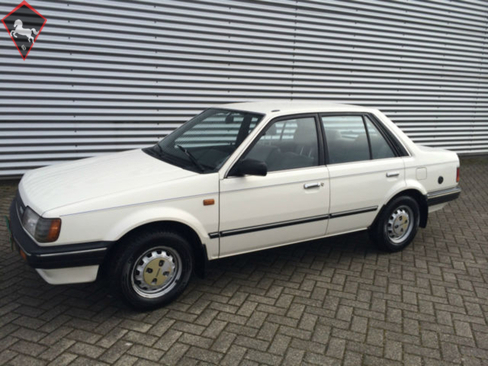 Mazda 323 1986