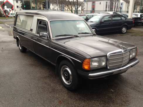 Mercedes-Benz 250 w123 1985