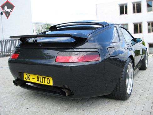 Porsche 928 1990