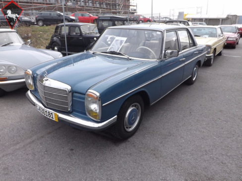 Mercedes-Benz 200 w115 1975