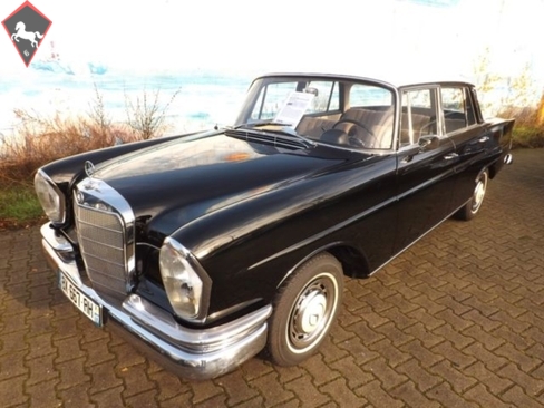 Mercedes-Benz 220SE w111 Fintail 1965