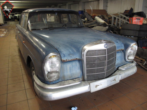 Mercedes-Benz 220S w111 Fintail 1963