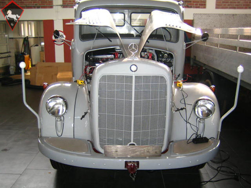 Mercedes-Benz L315-L334 1957