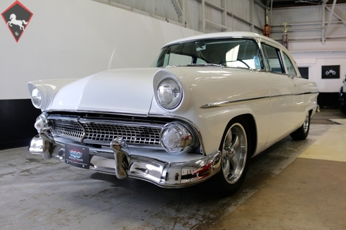 Ford Fairlane 1955