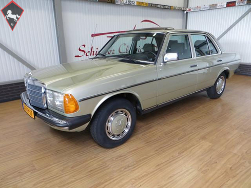 Mercedes-Benz 240 w123 1984