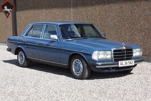 Mercedes-Benz 230 w123 1982