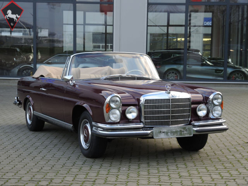 Mercedes-Benz 220SE Cabriolet w111 1963