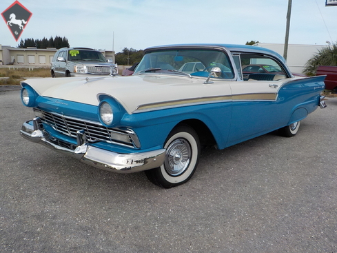 Ford Fairlane 1957