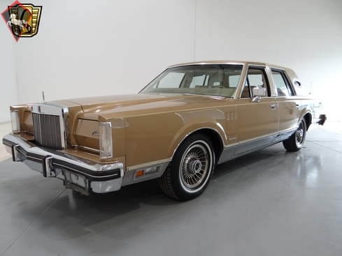 Lincoln Continental 1982