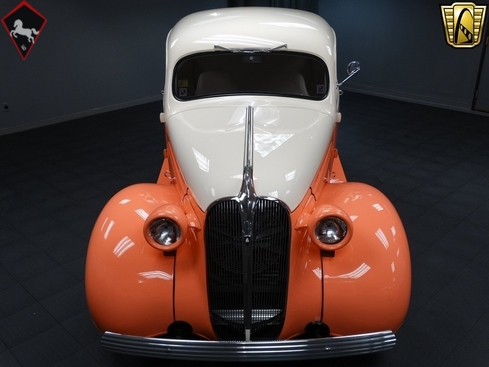 Plymouth Custom 1937