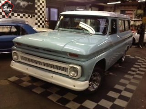 Chevrolet Suburban 1964