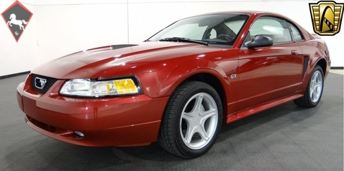 Ford Mustang 2000