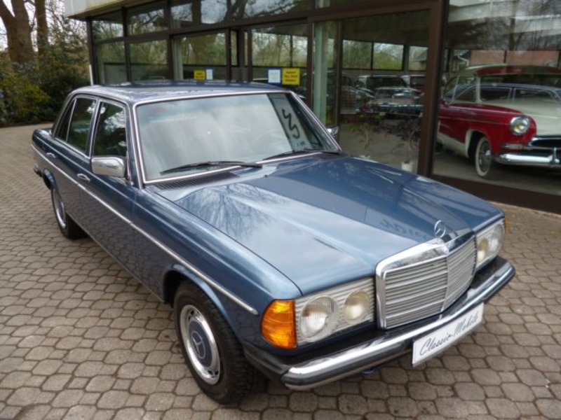 1981 MercedesBenz 300D w123 is listed Sold on