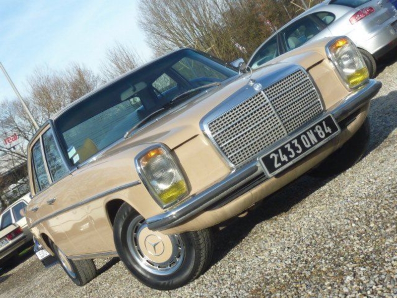 1975 Mercedes Benz 220 W115 Is Listed Sold On Classicdigest In Rankackerweg 2 79114 Freiburg Germany By Auto Dealer For 8900 Classicdigest Com