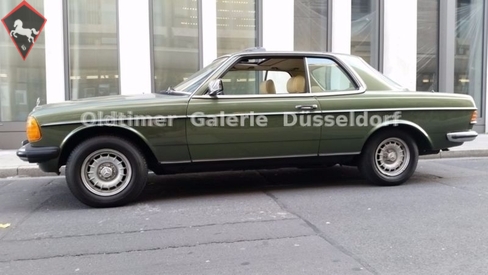 Mercedes-Benz 230 w123 1981