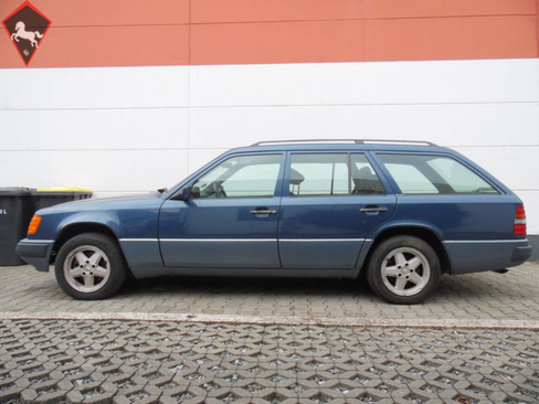Mercedes-Benz 300 w124 1990