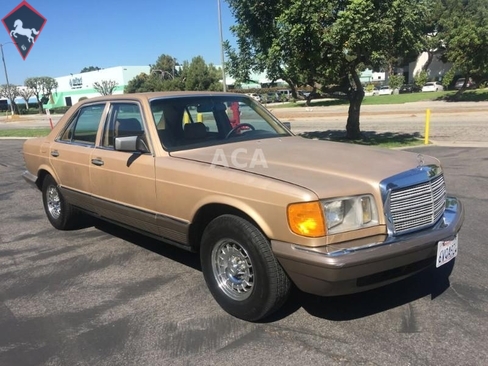 Mercedes-Benz 380 SE/L w126 1985