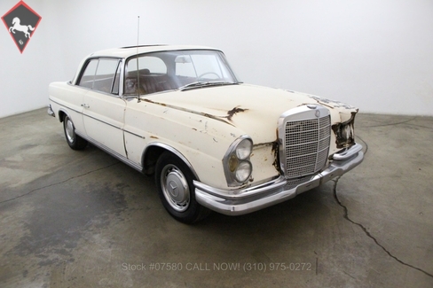 Mercedes-Benz 220SE Coupé  w111 1966