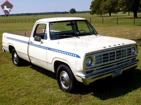 Dodge D100 1975