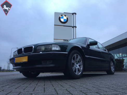 BMW 750 1995