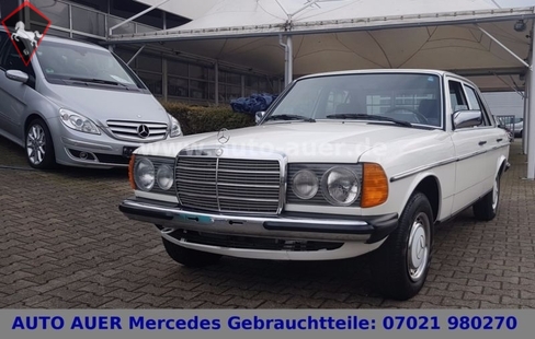 Mercedes-Benz 240 w123 1982