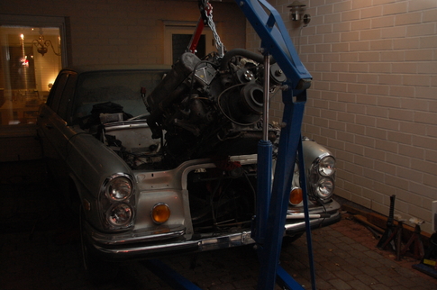 280SE 5.0 m117 Engine Assembly