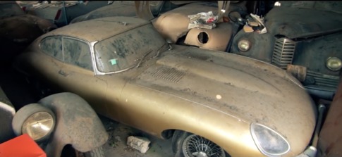 Jaguar E-type flat floor Ruggieri Collection auctioned by Interencheres