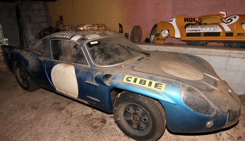 Alpine A210 Lemans Proto French barn