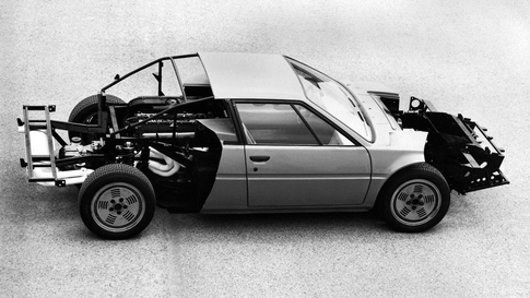 BMW M1 Cutaway 