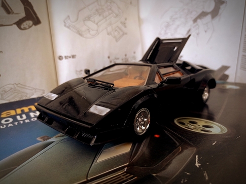 Lamborghini Countach Italeri 1/24