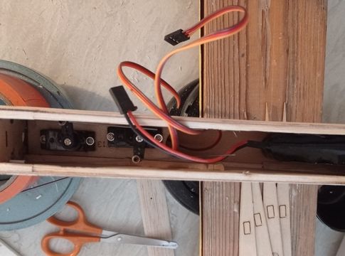 Miles glider radio pod