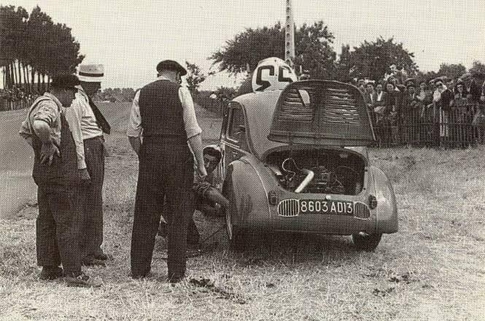 Renault 4CV 24 hrs Du Mans