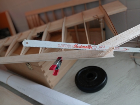 Hacksaw bot wing