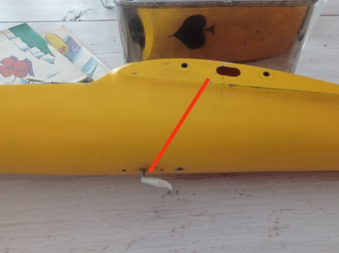 Cirrus tow hook